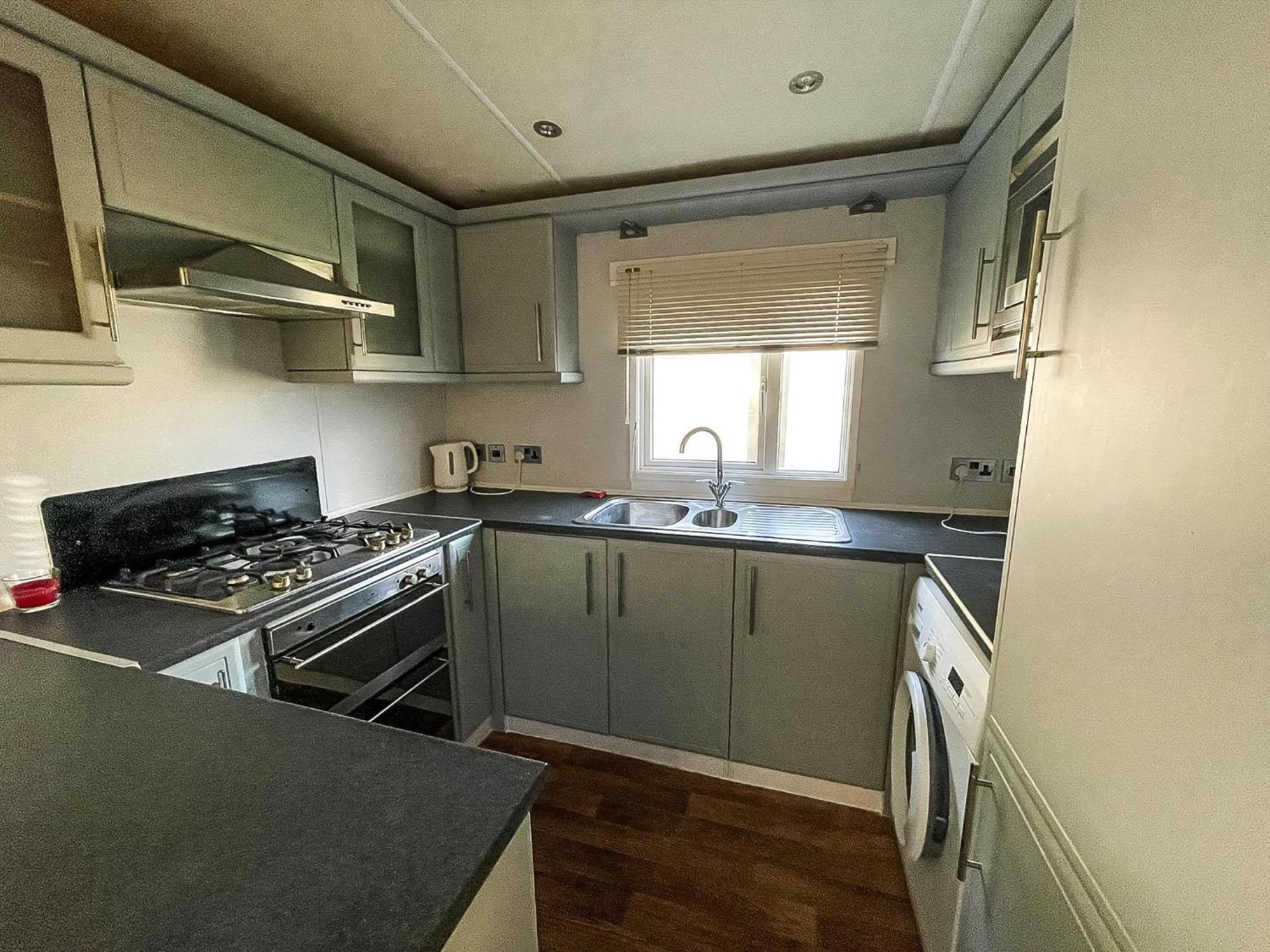 6 Berth Caravan For Hire At Seawick Holiday Park In Clacton-On-Sea Ref 27049Sw Extérieur photo